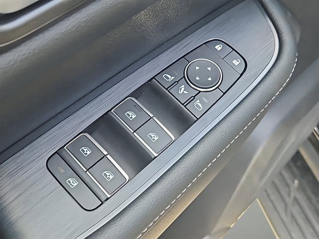 New 2025 Nissan Armada SL w/ Captain's Chari Seat Package image 7