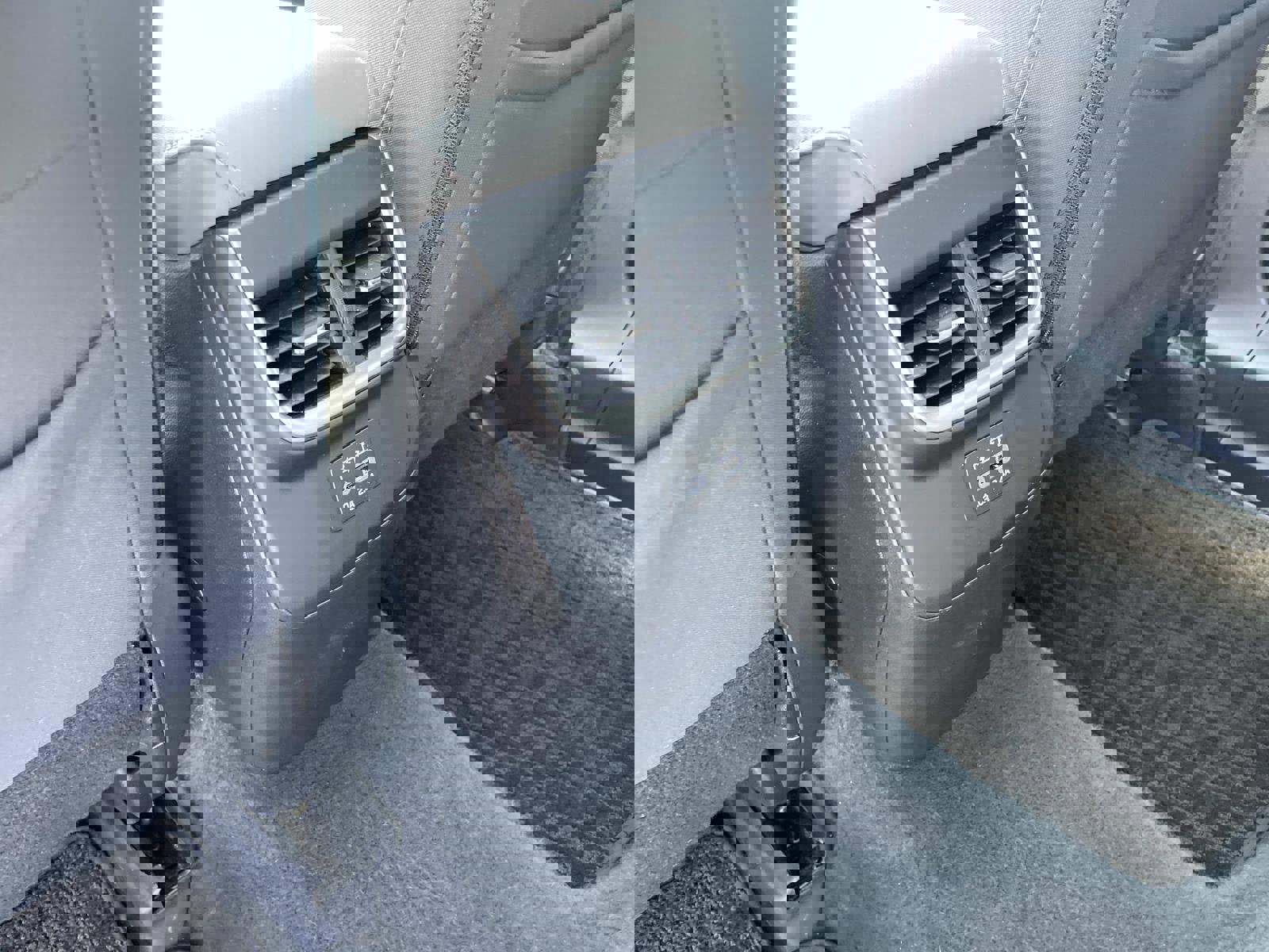 Used 2023 Subaru Outback Premium image 14