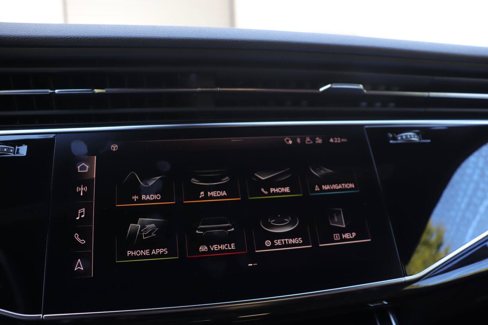 Used 2019 Audi Q8 Premium w/ Convenience Package AWD/4WD image 33
