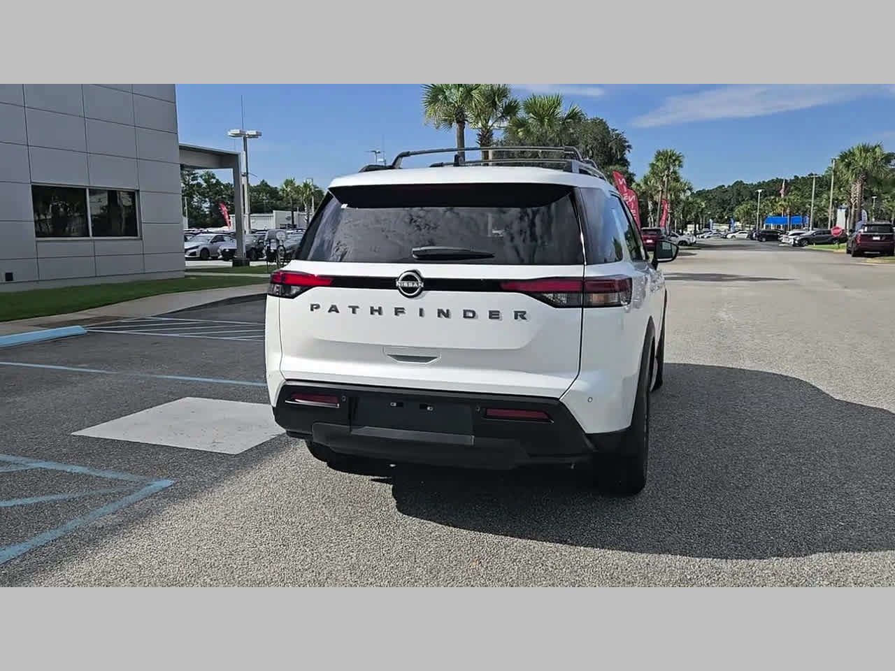 New 2026 Nissan Pathfinder SV w/ Cargo Package FWD image 31
