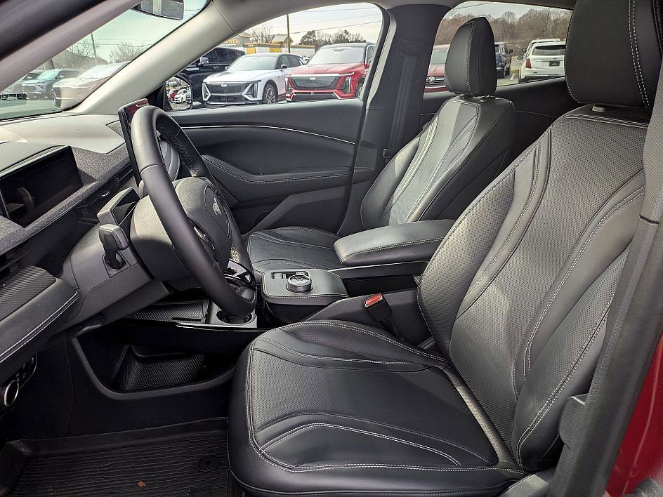 Used 2023 Ford Mustang Mach-E Premium image 11