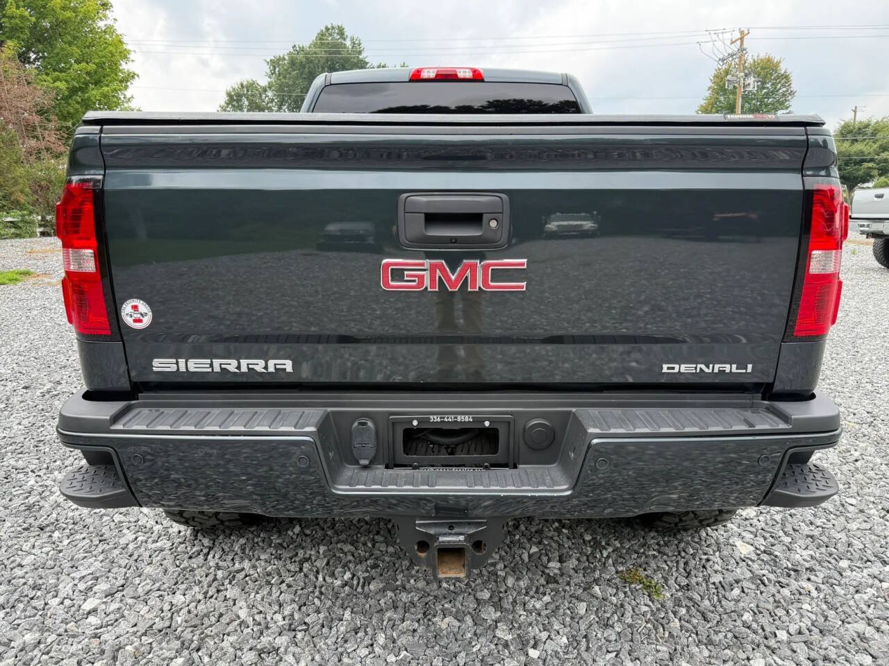 Used 2019 GMC Sierra 2500 Denali w/ Duramax Plus Package AWD/4WD image 7