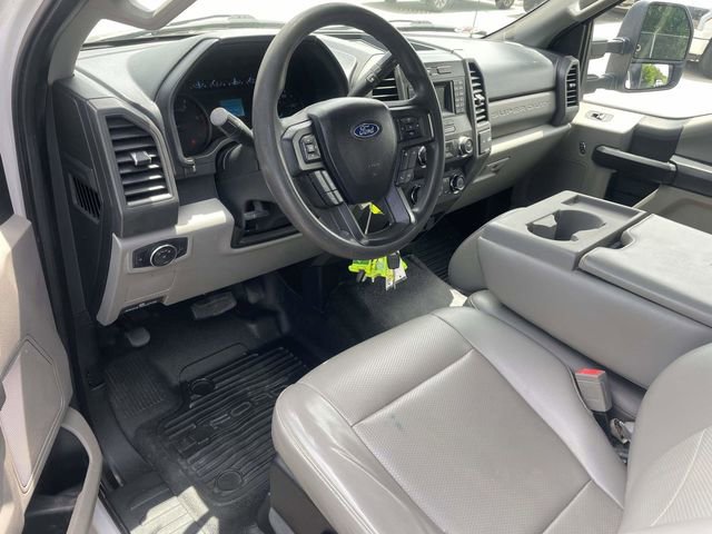 Used 2019 Ford F550 4x4 Regular Cab Super Duty w/ XL Value Package image 13
