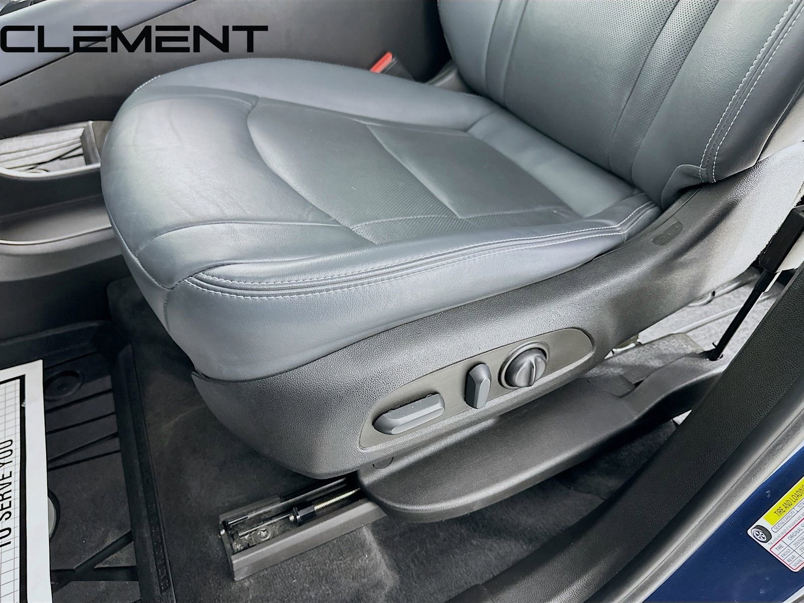 Used 2022 Buick Enclave Essence w/ Experience Buick Package image 30