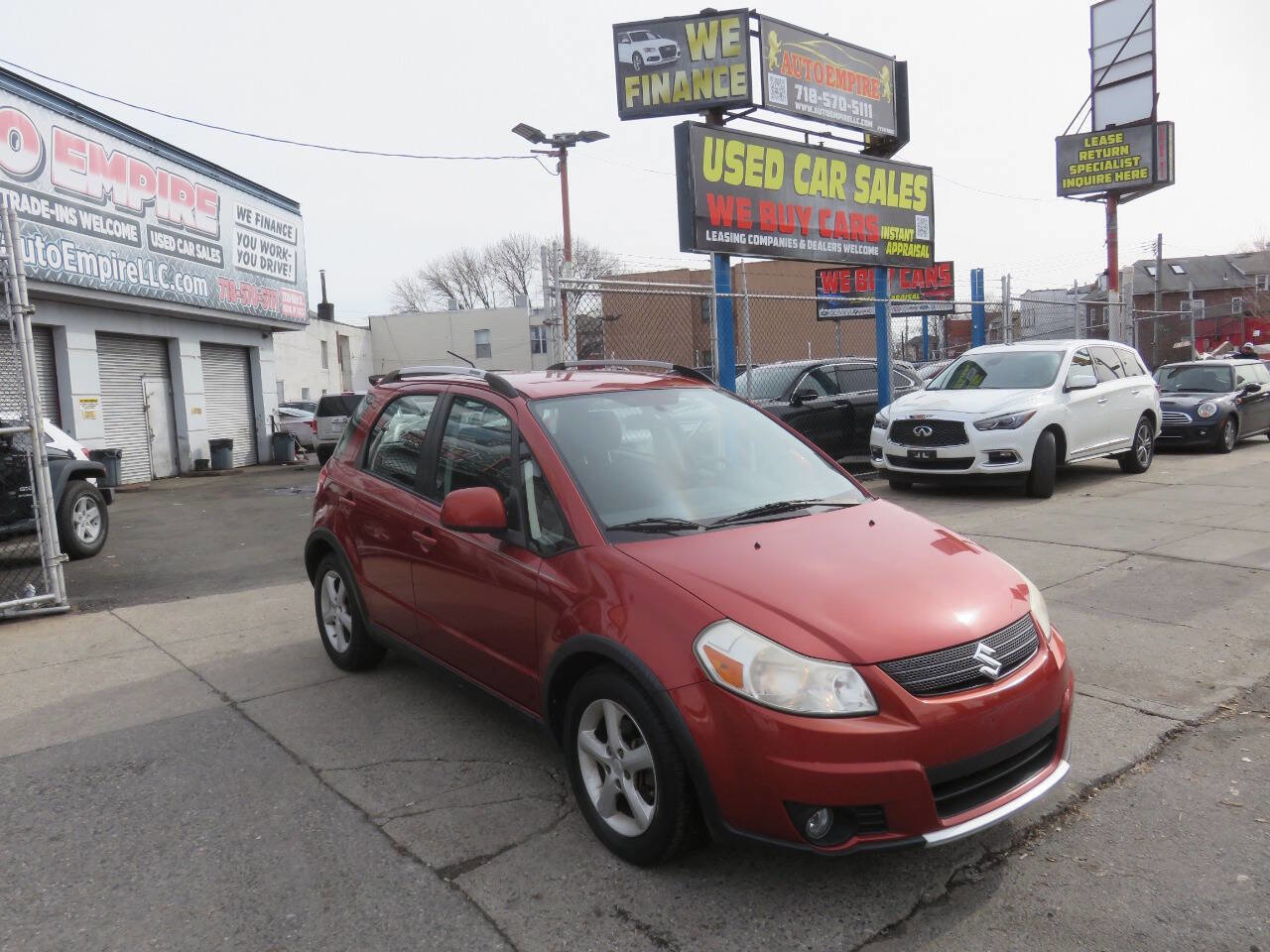 Used 2008 Suzuki SX4 AWD Hatchback w/ Touring Pkg image 3