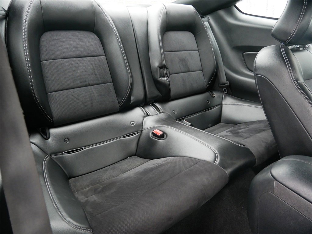 Certified 2020 Ford Mustang GT Premium w/ Carbon Sport Interior Package image 9