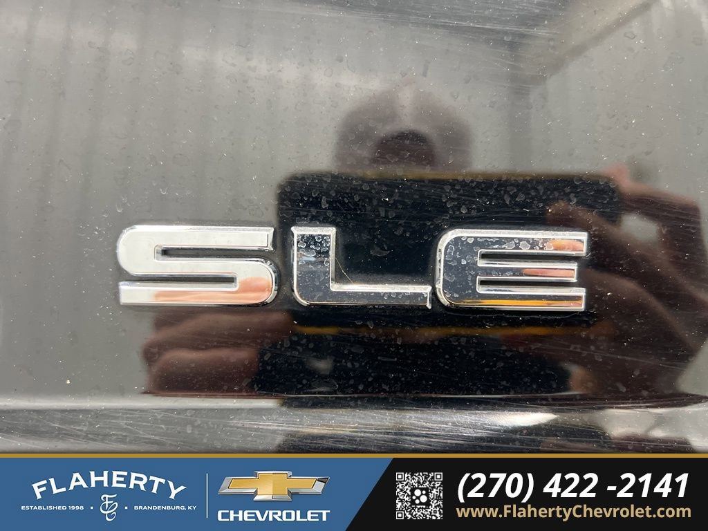 Used 2017 GMC Yukon SLE w/ SLE Value Package image 17