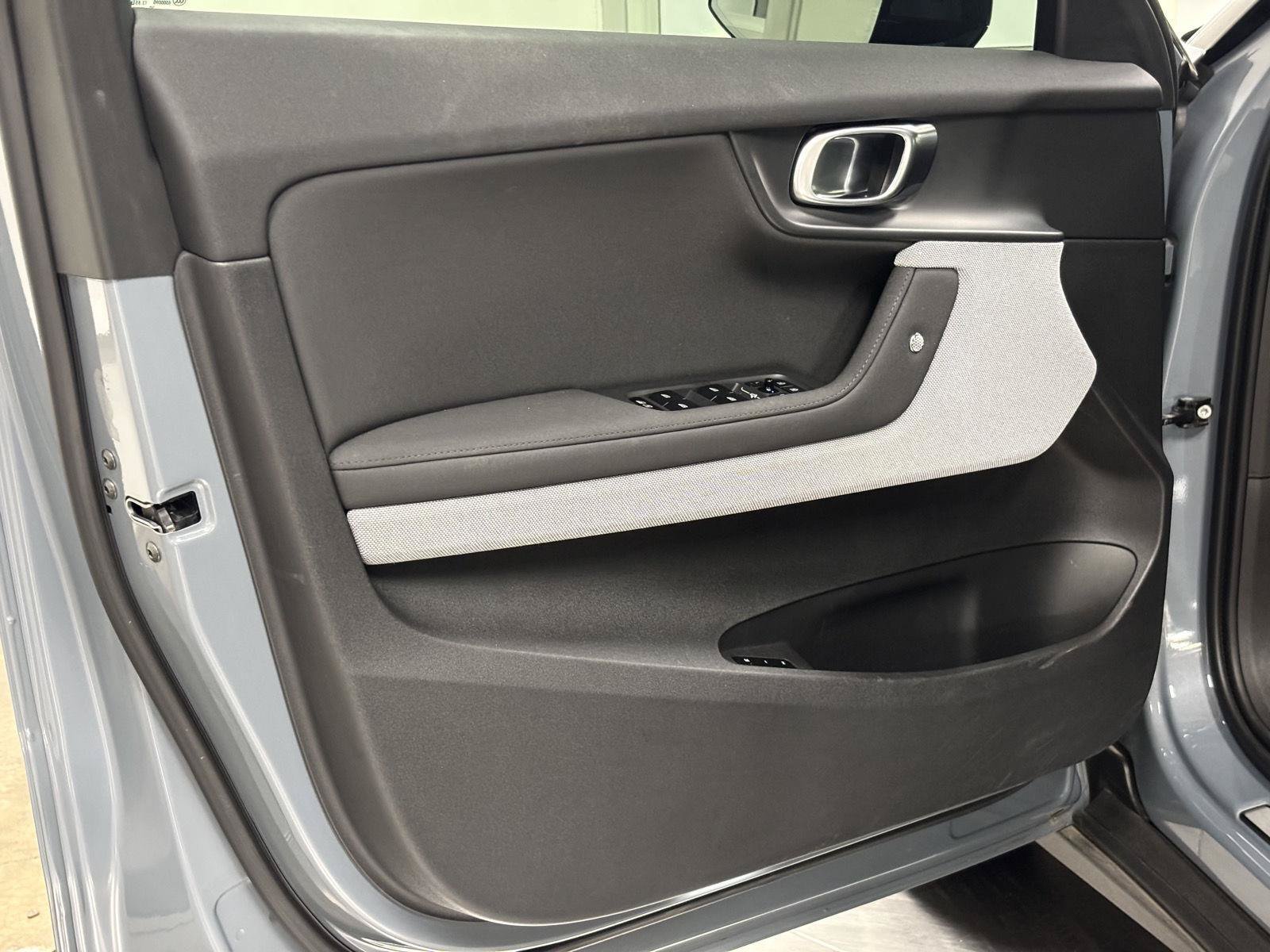 Used 2021 Polestar Polestar 2 AWD/4WD image 12