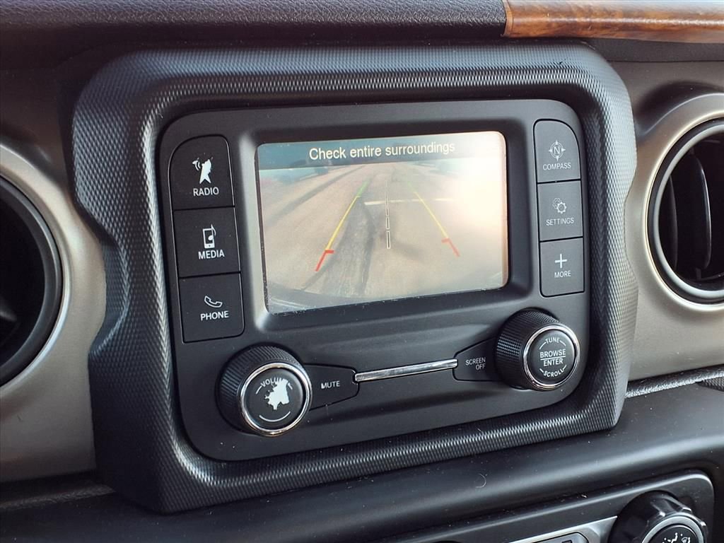 Used 2018 Jeep Wrangler Unlimited Sport image 14