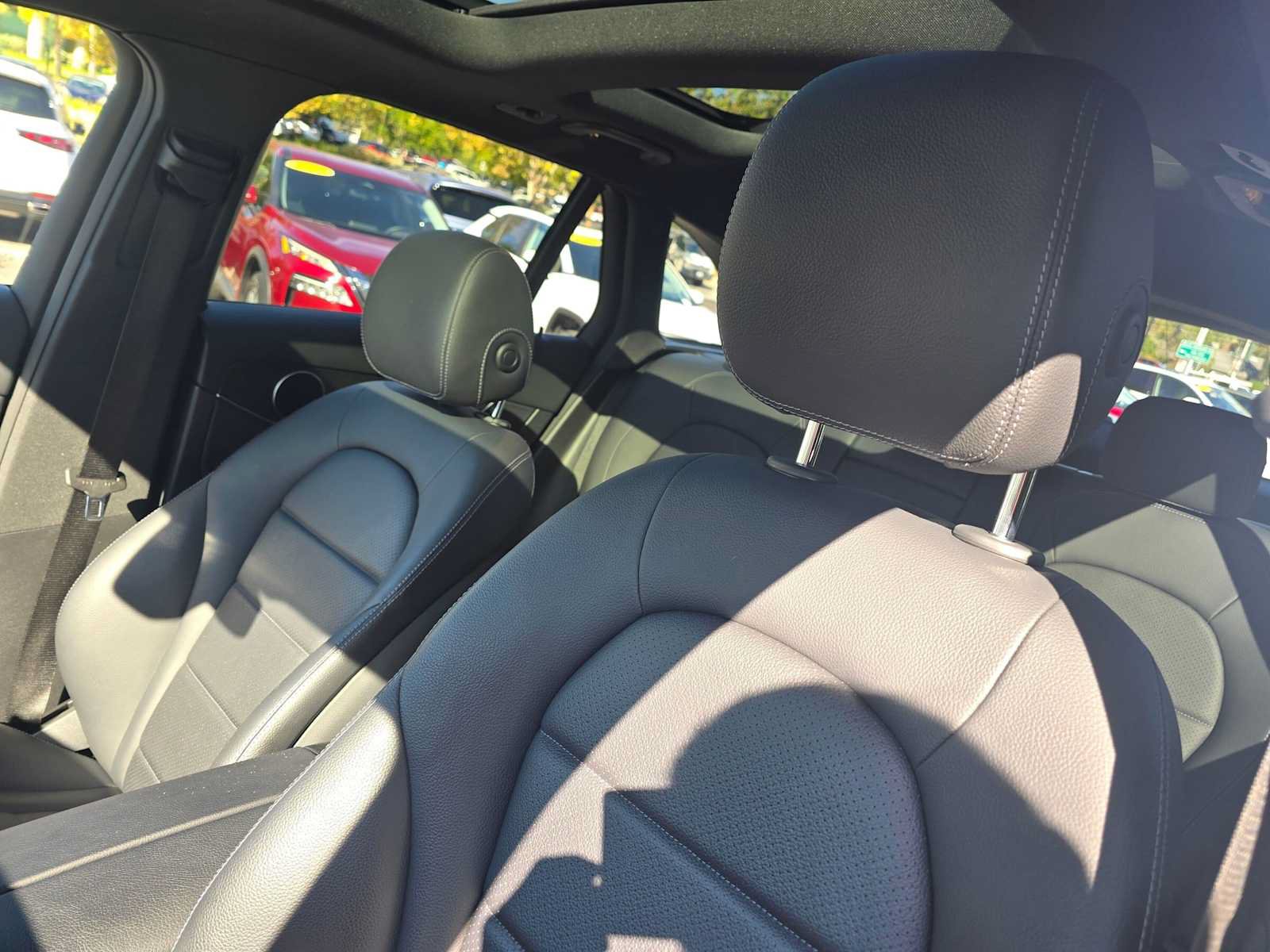 Used 2020 Mercedes-Benz GLC 300 image 24
