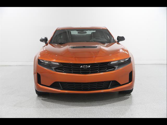 Used 2022 Chevrolet Camaro LT w/ Technology Package RWD image 2