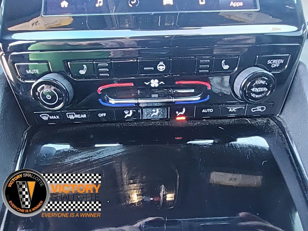 Used 2023 Jeep Grand Cherokee Altitude image 10