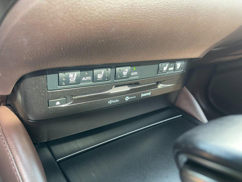 Used 2019 Lexus ES 350 w/ Premium Package image 29