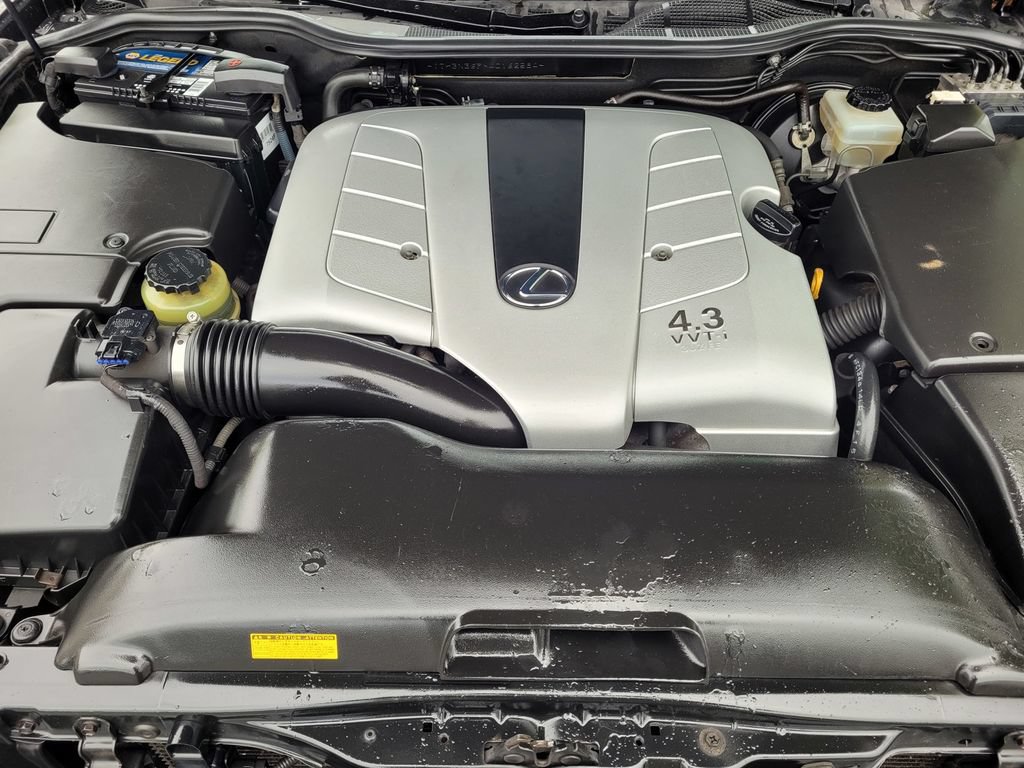 Used 2004 Lexus LS 430 RWD image 20