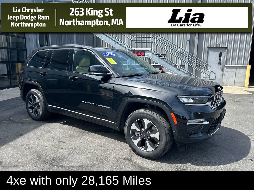 Used 2023 Jeep Grand Cherokee 4WD 4xe w/ Luxury Tech Group II image 1