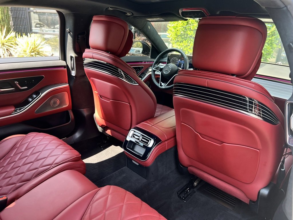 Used 2023 Mercedes-Benz S 580 4MATIC Sedan w/ AMG Line image 31