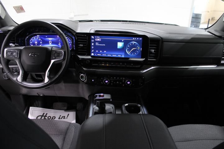 Used 2024 Chevrolet Silverado 1500 RST AWD/4WD image 30