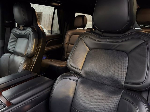 Used 2023 Lincoln Navigator Reserve AWD/4WD image 13
