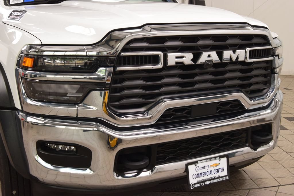 Used 2025 RAM 5500 4x4 Crew Cab image 7