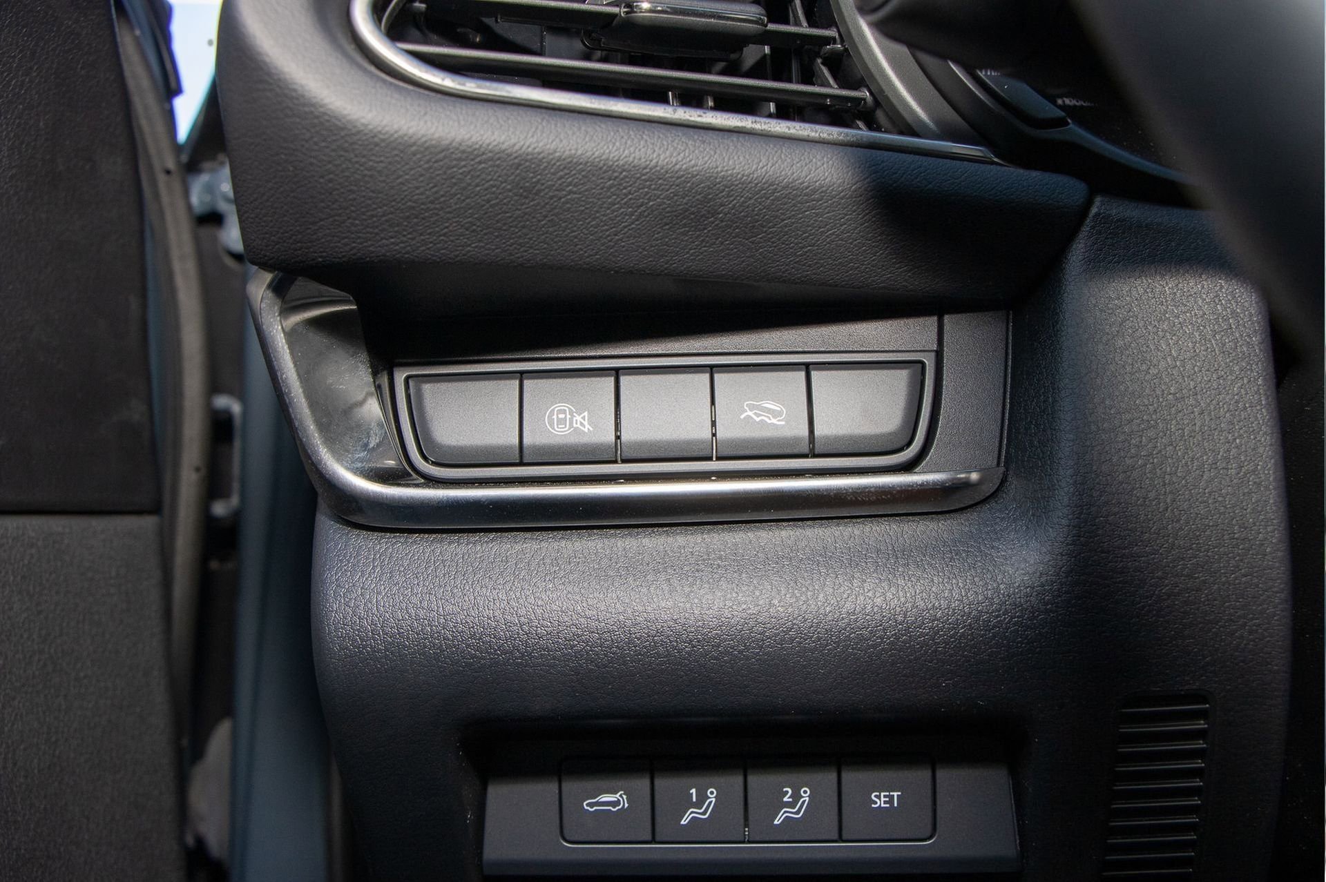 New 2024 MAZDA CX-30 2.5 Turbo w/ Premium Package image 26