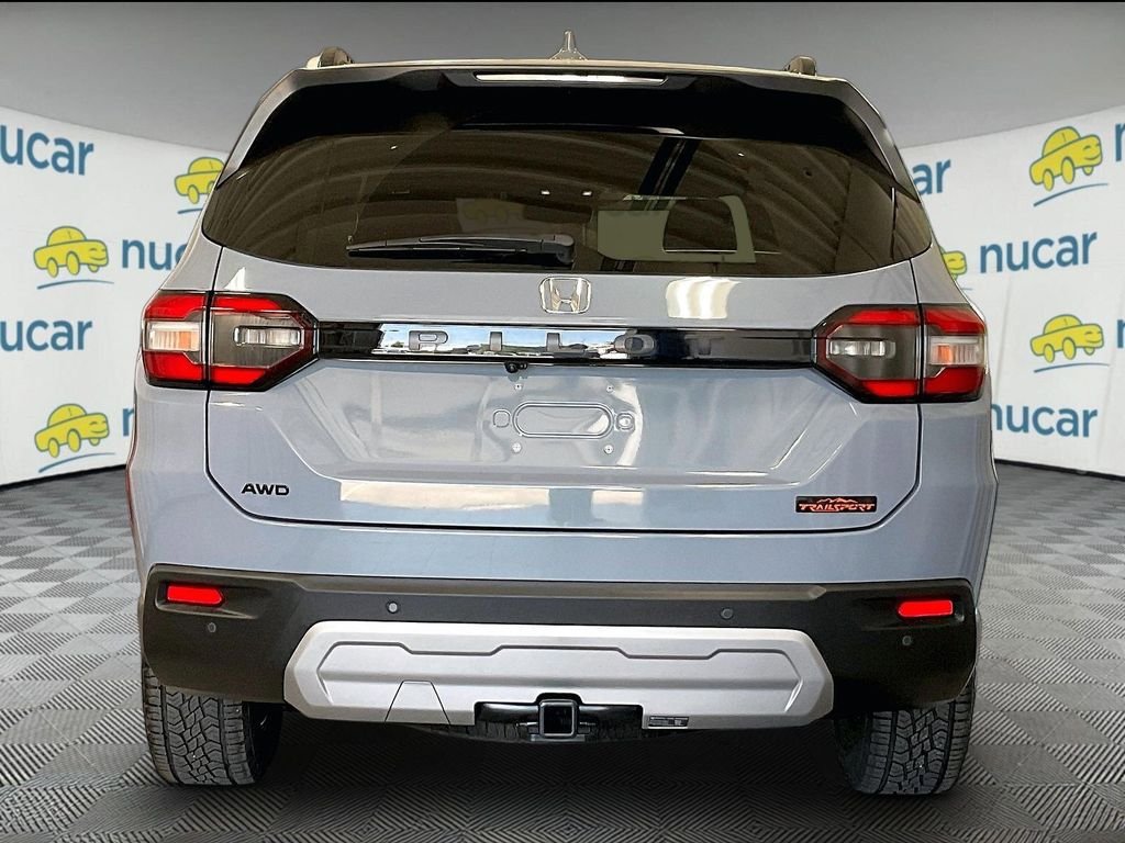 Used 2025 Honda Pilot TrailSport image 5