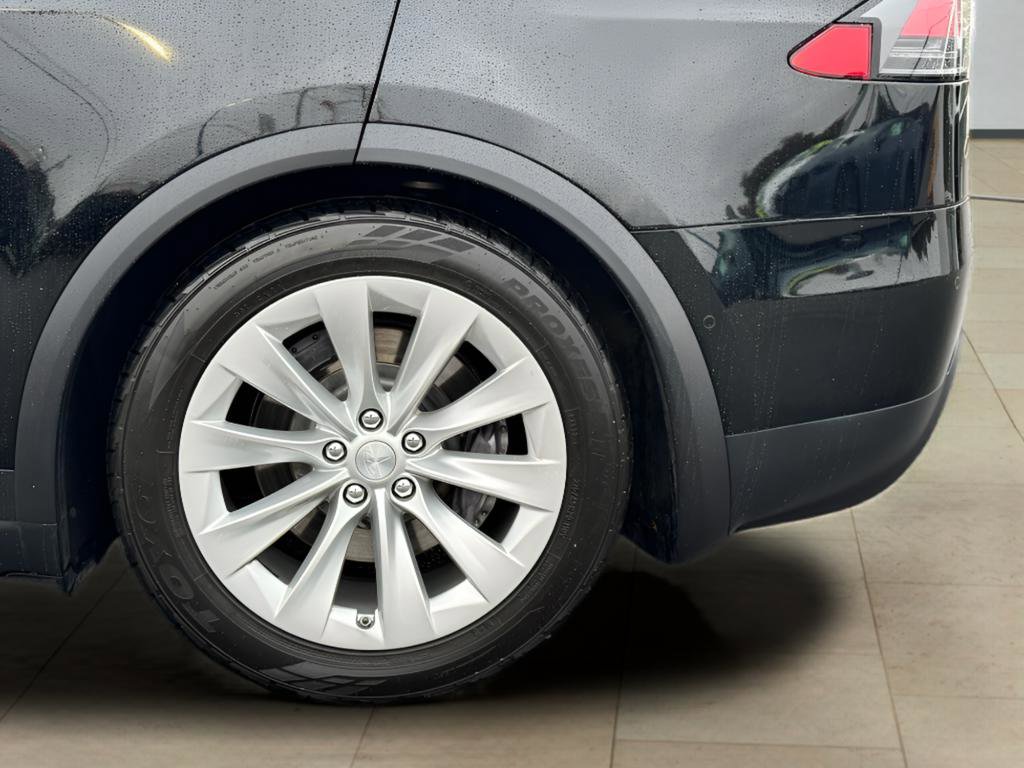 Used 2017 Tesla Model X 75D image 36