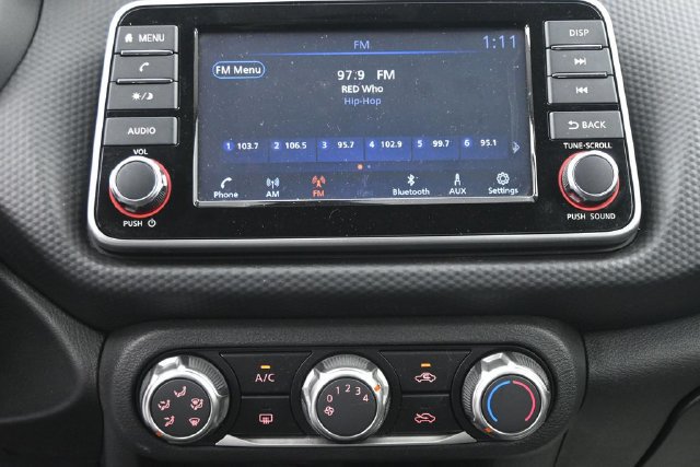 Certified 2025 Nissan Kicks Play S FWD image 12