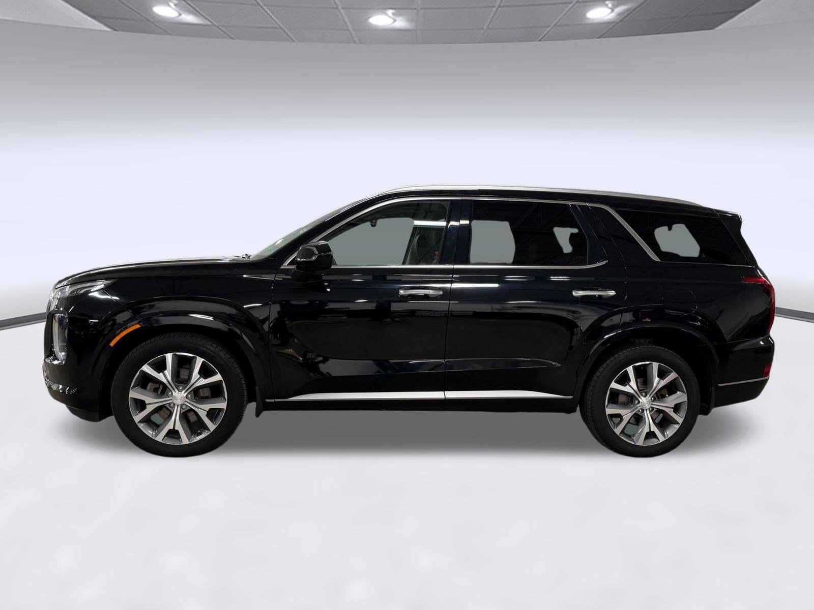 Used 2021 Hyundai Palisade Limited FWD image 2