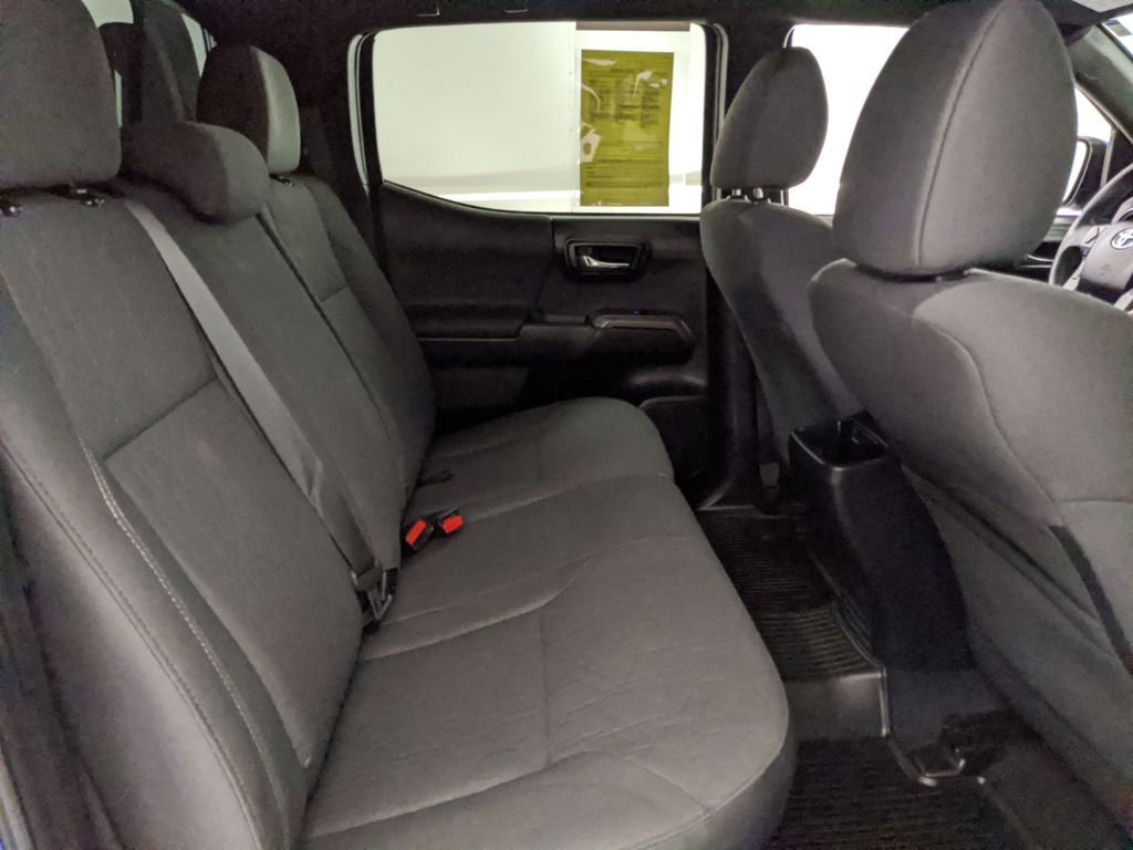 Used 2018 Toyota Tacoma TRD Sport image 25