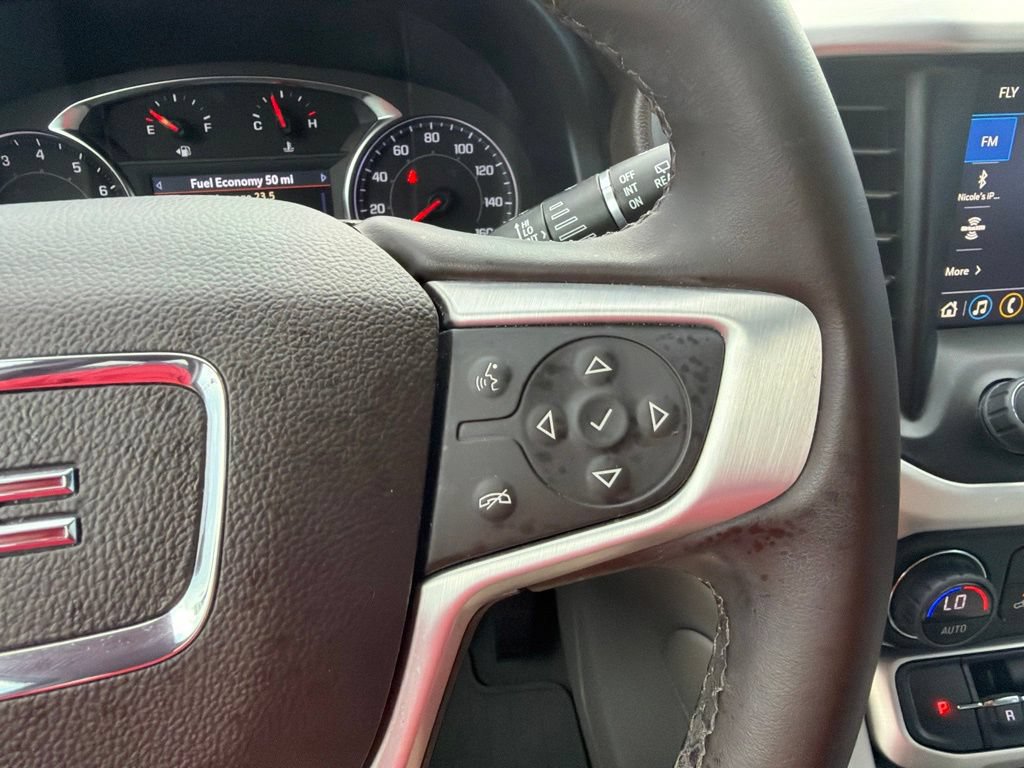 Used 2023 GMC Acadia SLT FWD image 18