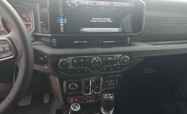Used 2024 Jeep Wrangler Unlimited Rubicon 4xe AWD/4WD image 11