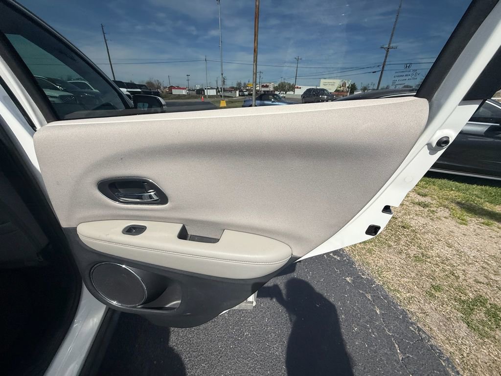 Used 2016 Honda HR-V EX image 20