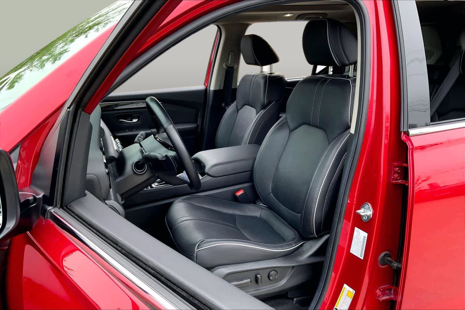 Used 2025 Honda Pilot Elite image 7