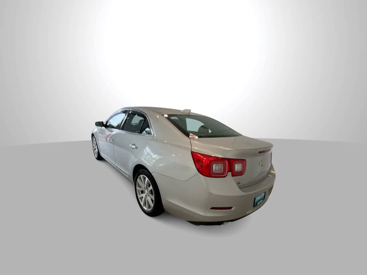 Used 2016 Chevrolet Malibu LTZ FWD image 6