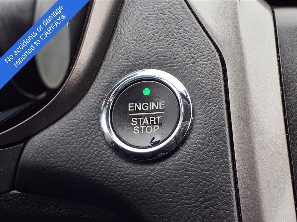 Used 2017 Ford Fusion SE w/ Fusion SE Technology Package image 26