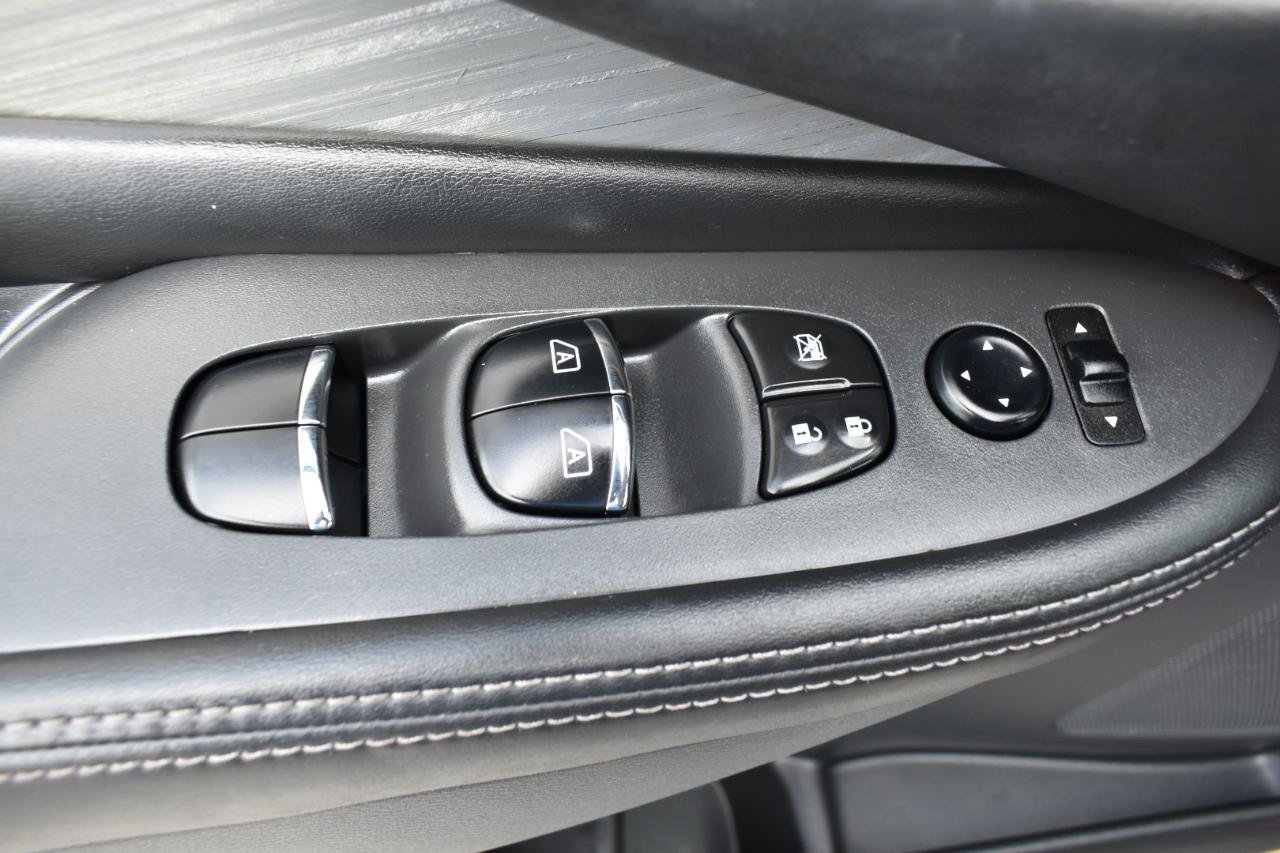 Used 2018 Nissan Murano Platinum FWD image 41