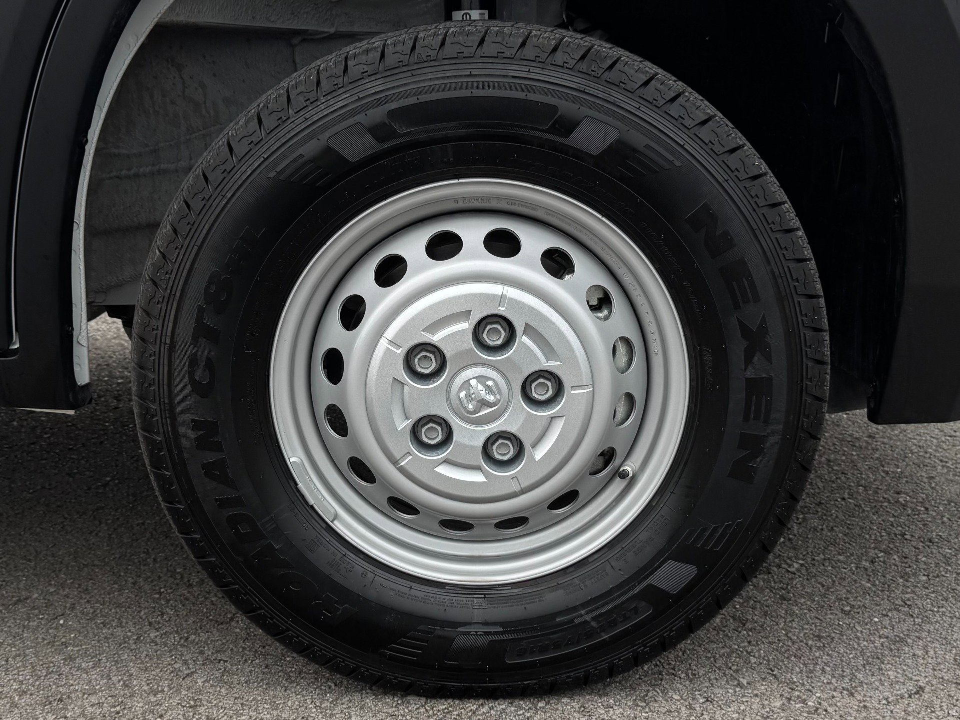 Used 2025 RAM ProMaster 2500 w/ Convenience Group image 53