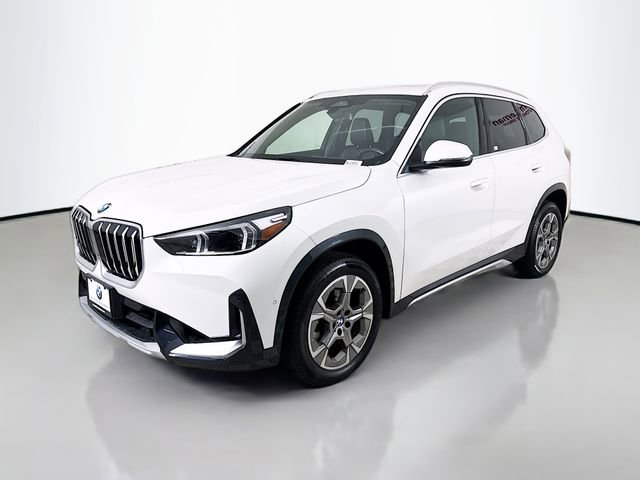 Used 2026 BMW X1 xDrive28i AWD/4WD image 3