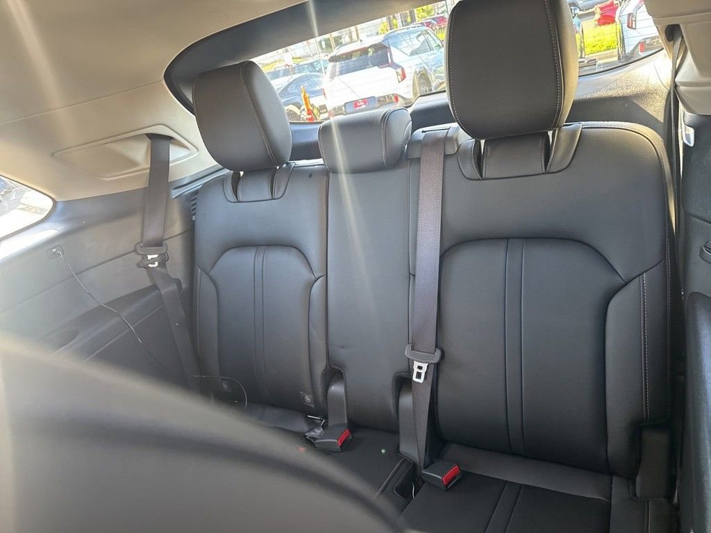 Used 2024 MAZDA CX-90 Plug-In Hybrid w/ Premium Pkg image 19