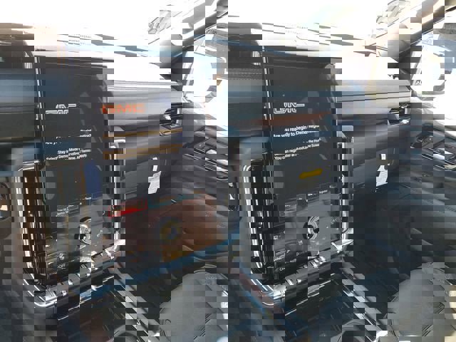 New 2026 GMC Yukon XL Denali w/ Sun & Power Step Package image 26