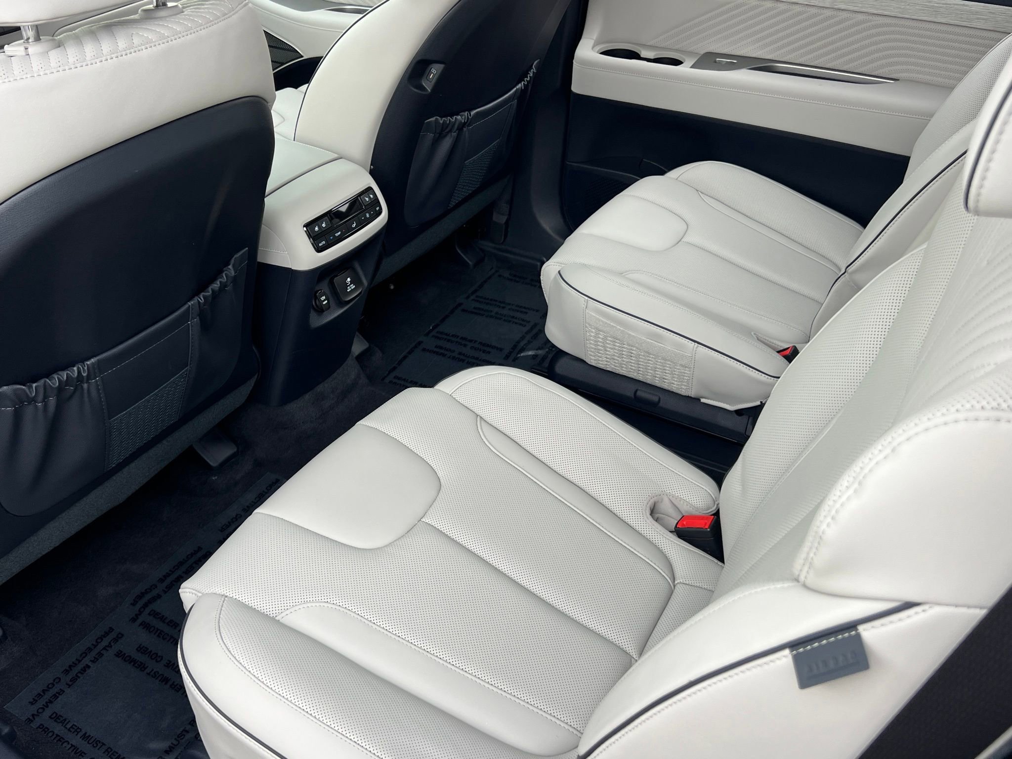 Used 2025 Hyundai Palisade Calligraphy AWD/4WD image 29