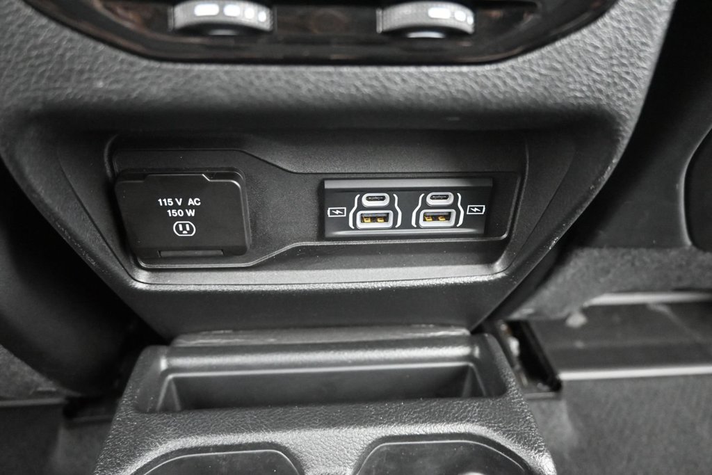 Used 2023 Jeep Grand Cherokee L Limited AWD/4WD image 15