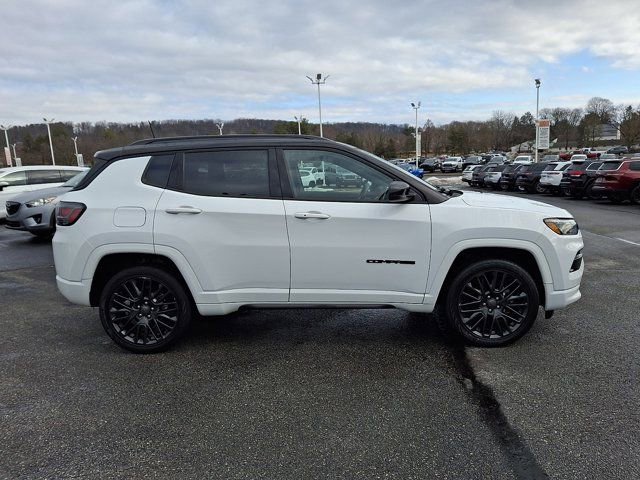 Certified 2022 Jeep Compass High Altitude AWD/4WD image 9