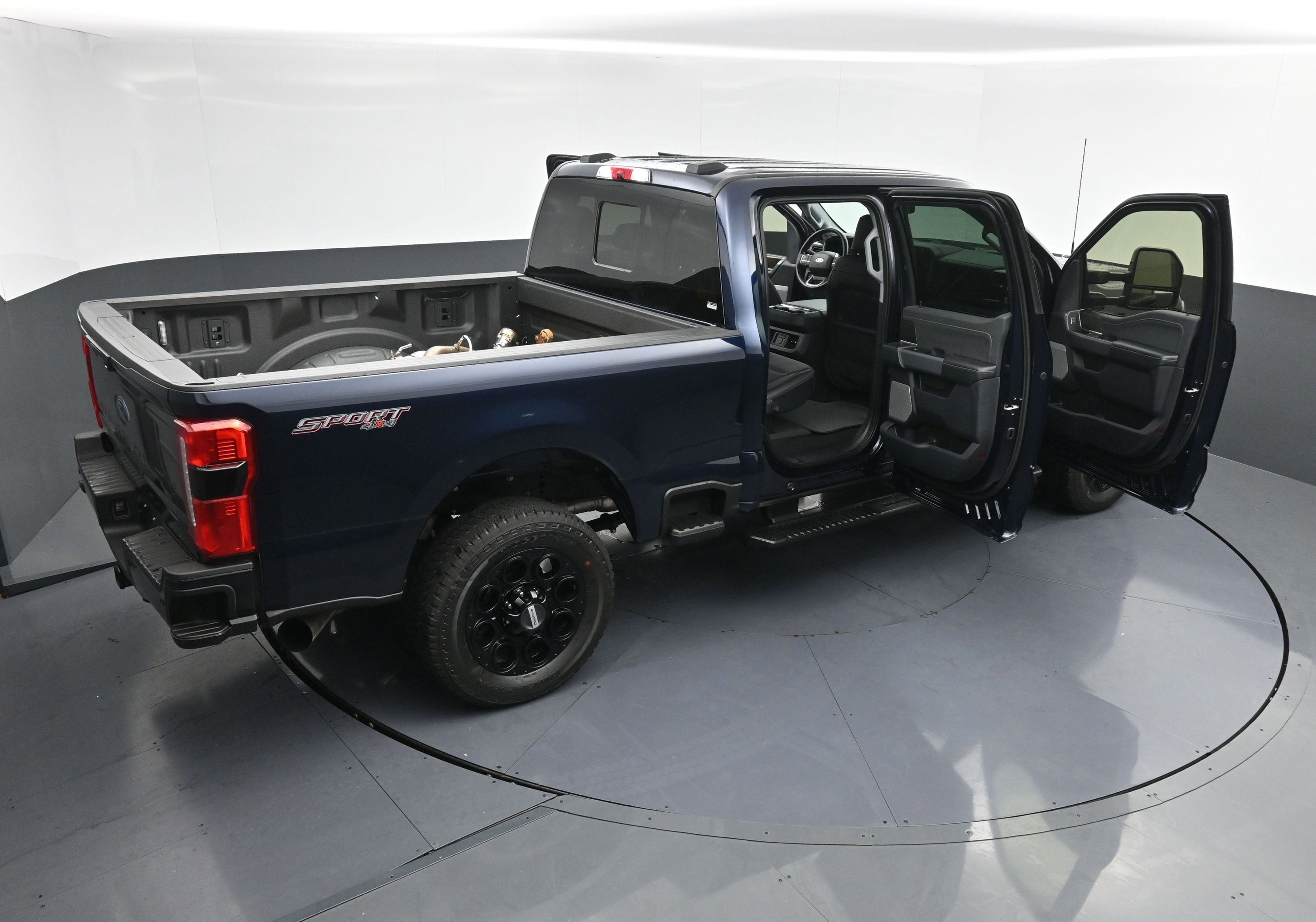 Used 2024 Ford F250 Lariat w/ Lariat Ultimate Package AWD/4WD image 49