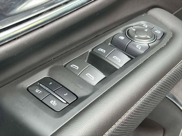 Used 2024 Chevrolet Suburban Premier image 16