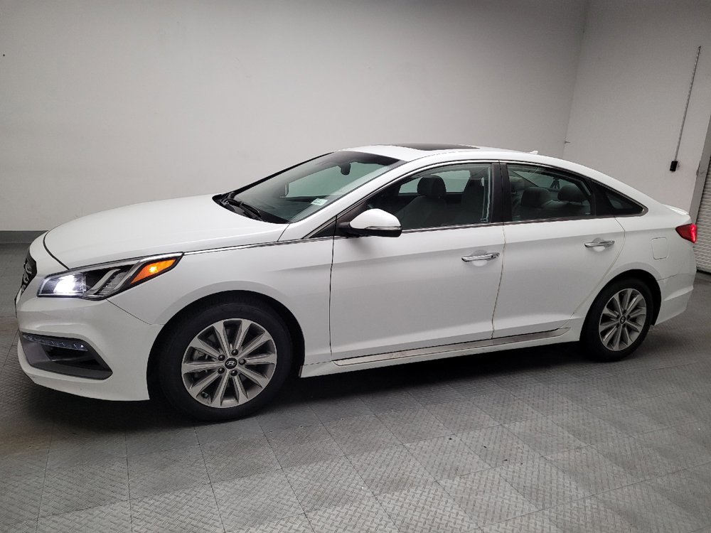 Used 2017 Hyundai Sonata Limited w/ Ultimate Package 04 FWD image 2