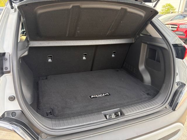 Used 2023 Hyundai Kona SEL image 13