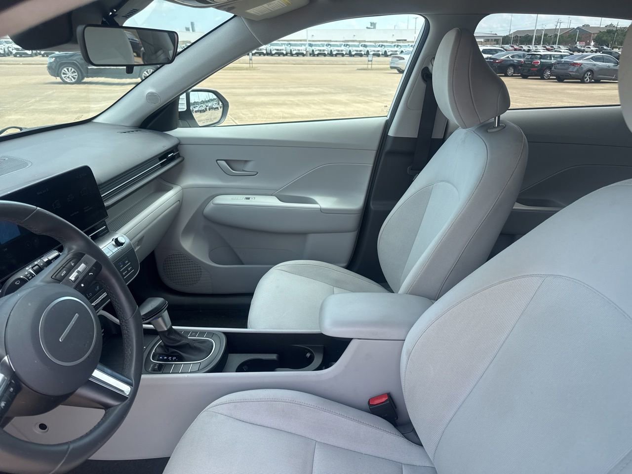 Used 2025 Hyundai Kona SEL FWD image 39