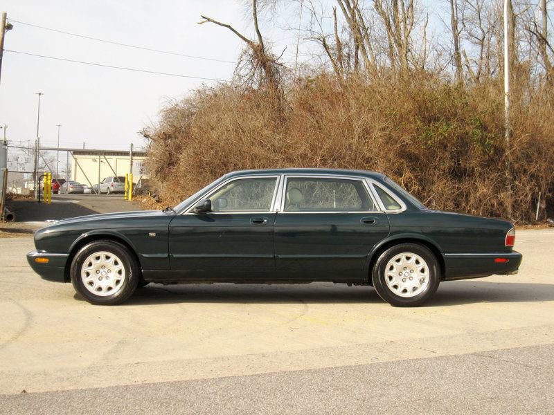 Used 2000 Jaguar XJ8 RWD image 6