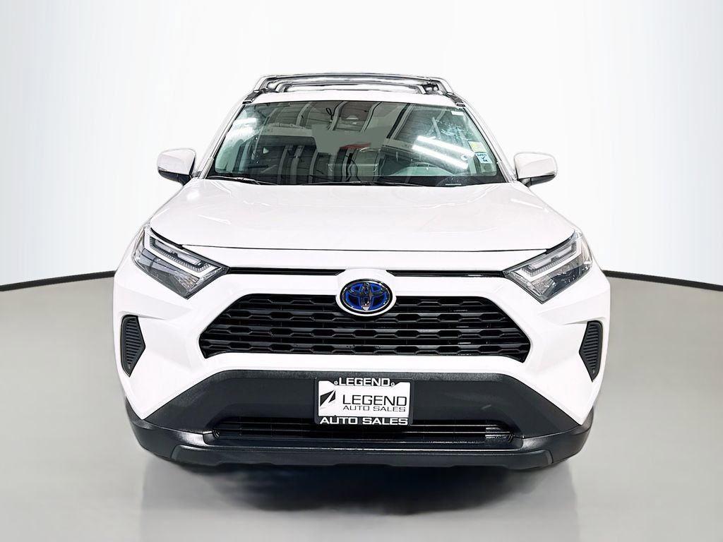Used 2024 Toyota RAV4 LE AWD/4WD image 2